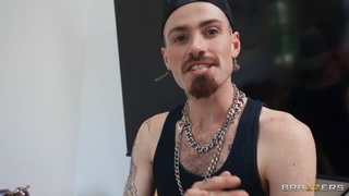 Tattooed stud with Emma Rosie nude porn video