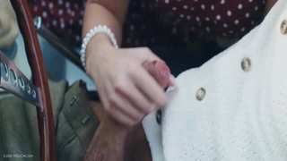 Candee Licious handjob close-up naked sex video